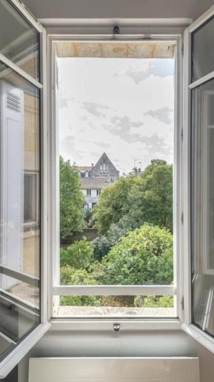 Vue depuis la fenêtre du bien visité